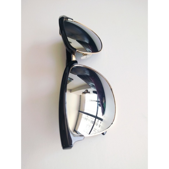 Mirrored Sunglasses - Picture 3 of 4